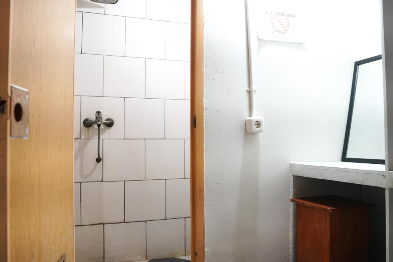 Cosmo Tanjung Duren Mitra Reddoorz 자카르타 외부 사진